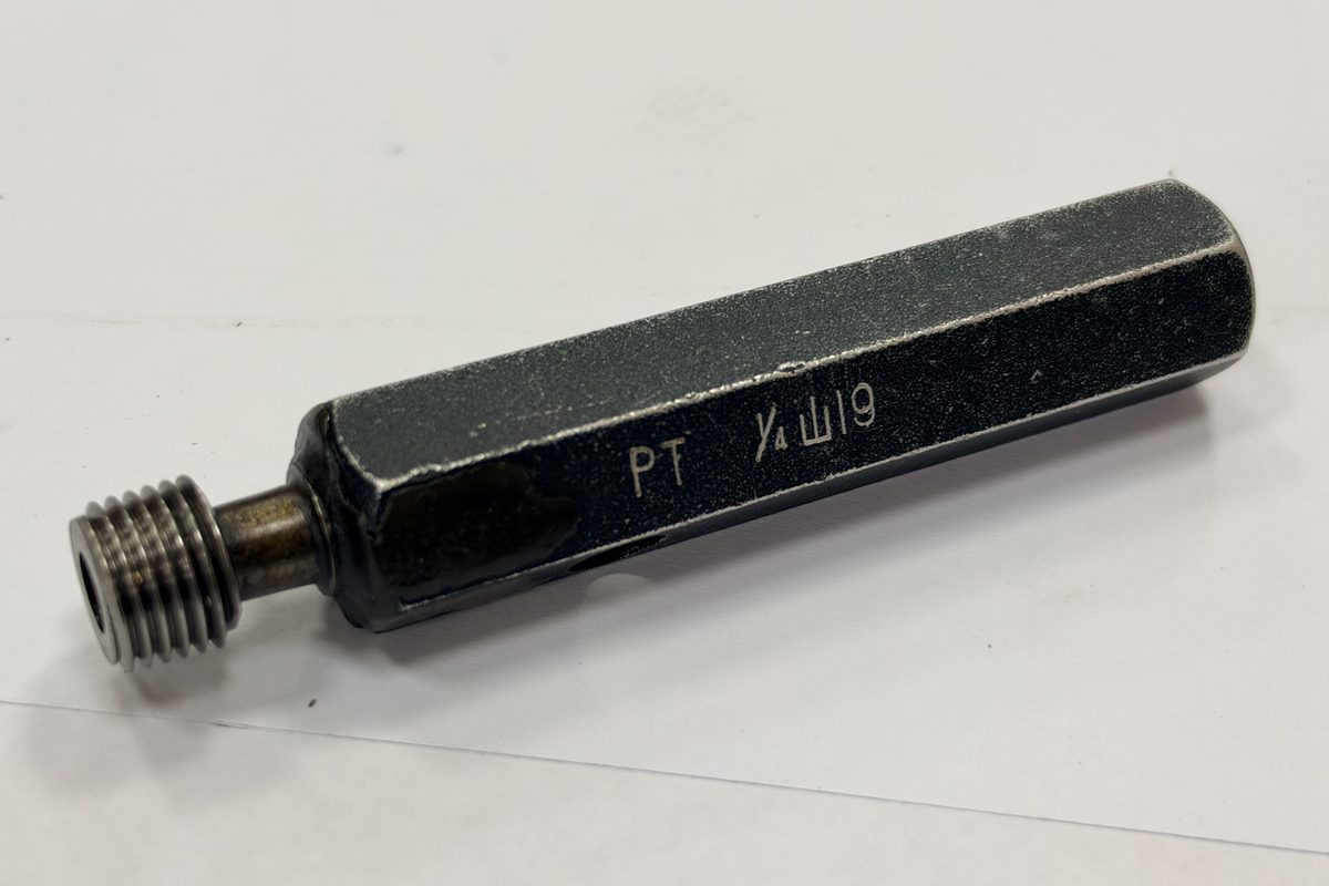 Thread plug gauge engraved PT 1/4, 19 threads per inch